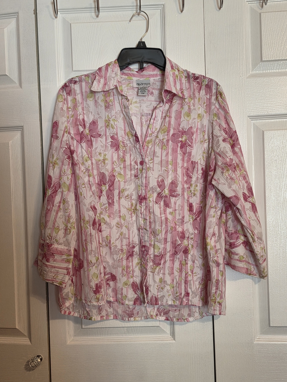 Apparenza Pink and White Floral Button-Down Shirt